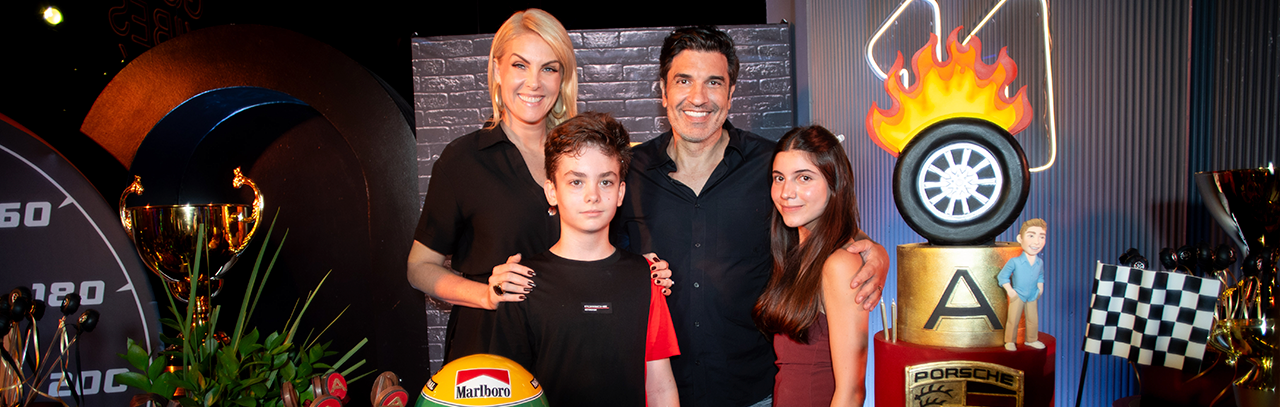 Ana Hickmann comemora os 11 anos de Alezinho
