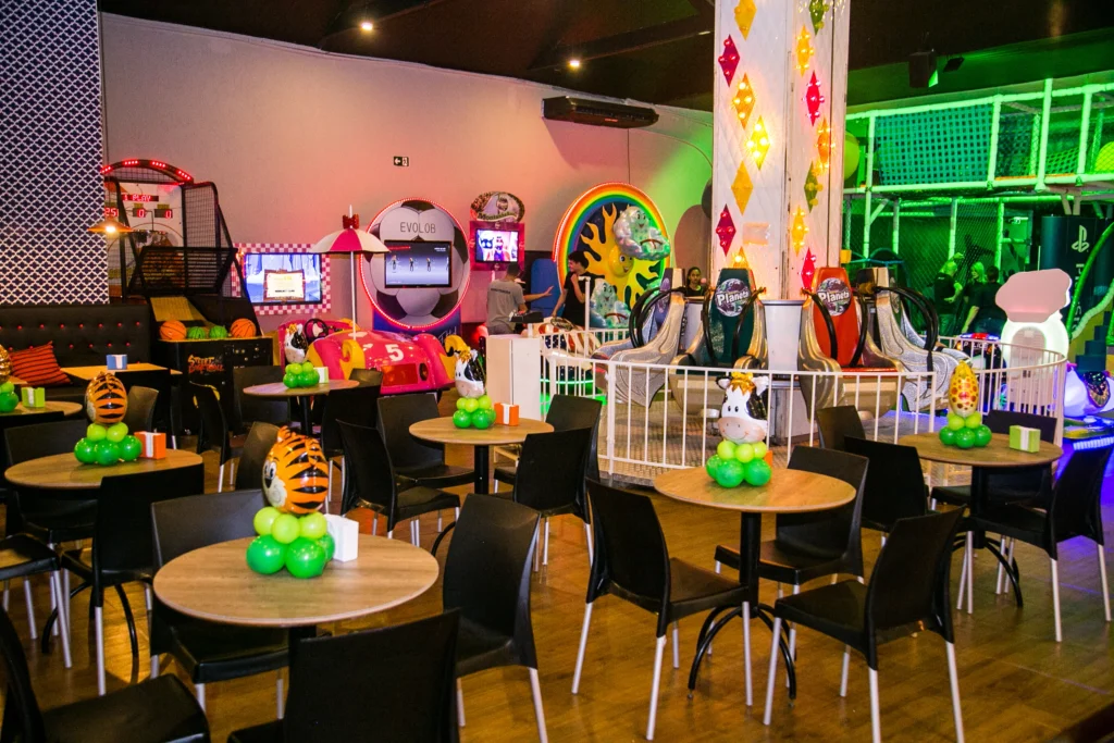 Procurando Buffet Infantil na Mooca Conheça Planeta Kids decoração
